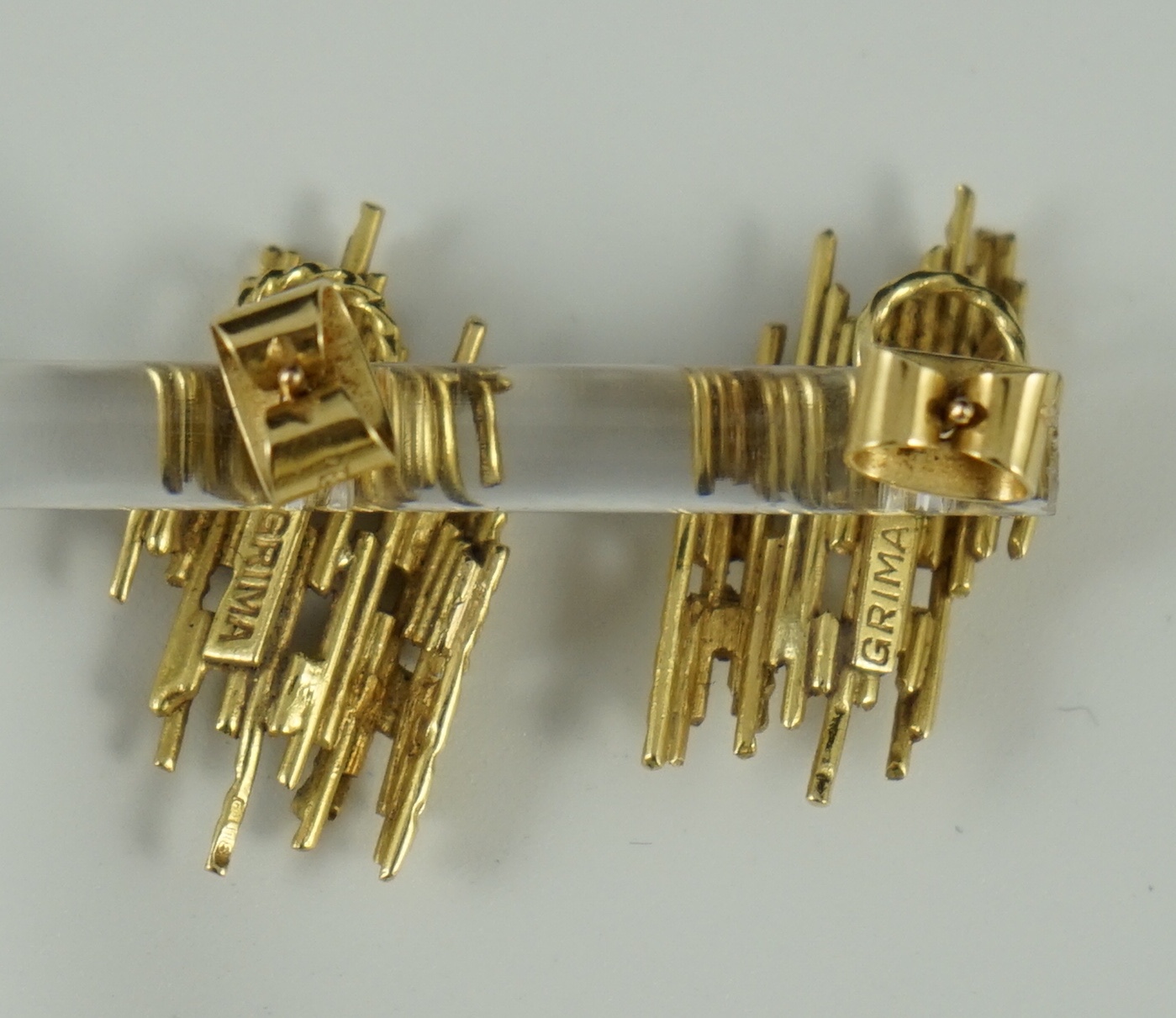 A pair of textured 18ct gold modernist earrings, by Andrew Grima
